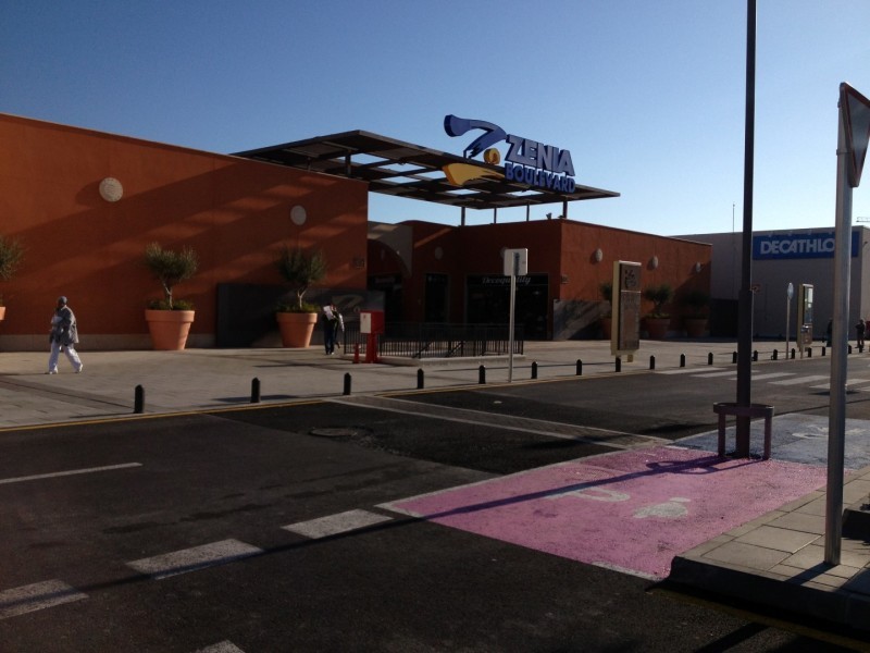 La-Zenia_sumarhus_a_spani-1-e1492173045219